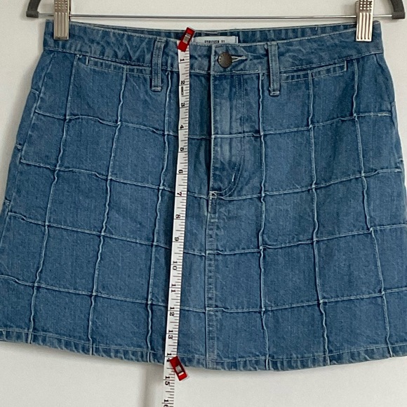 Patchwork denim mini skirt - Picture 3 of 4